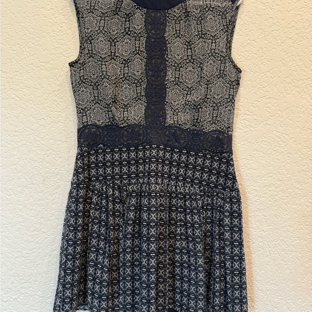 BCBGMaxAzria Blue and White Patterned Dress